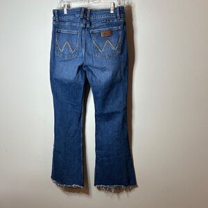 Wrangler Women's Flare Jeans in Classic Blue